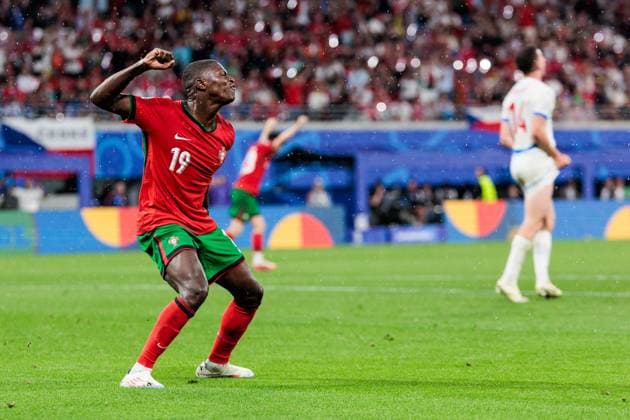 Sport Bilder des Tages UEFA EURO 2024: Portugal - Tschechien; 18.06.2024 Nuno Alexandre Tavares Mendes (Portugal, 19) bejubelt das 1:1 nach Eigentor durch Robin Hranac (Tschechien, 4) UEFA EURO 2024: Portugal - Tschechien; Leipzig Stadium, Leipzig am 18.06.2024 Copyright: xBEAUTIFULxSPORTS Wunderlx