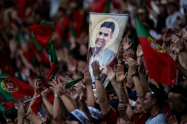 Sport Bilder des Tages 240618 Fans of Portugal with a sign depicting Cristiano Ronaldo of Portugal as a saint ahead of the UEFA EURO, EM, Europameisterschaft,Fussball 2024 Football Championship match between Portugal and Czech Republic on June 18, 2024 in Leipzig. Photo: Mathias Bergeld BILDBYRAN kod MB MB0938 fotboll football soccer fotball fotbolls-em europamästerskap em uefa euro uefa european football championship euro 2024 portugal tjeckien czech republic bbeng publik Copyright: MATHIASxBERGELD BB240618MB195