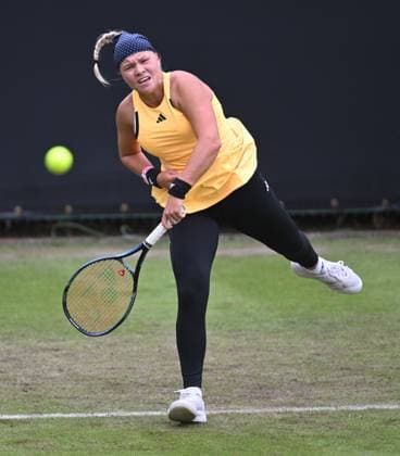 Diana Shnaider in action during her first round match Rothesay Classic Birmingham, Day 2, Tennis, Edgbaston Priory Club, Birmingham, UK - 18 June 2024  Copyright: xAnnaxGowthorpe Shutterstockx 14543313di