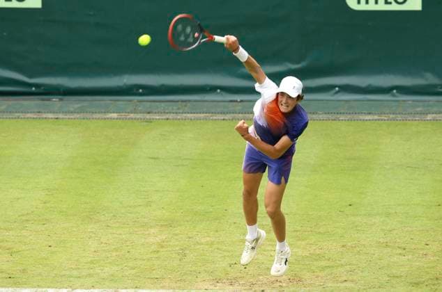 photo : Joao Fonseca (BRA) Tennis-Turnier Terra Wortmann Cup im Gerry Weber Sportpark (OWL-Arena) in Halle Westfalen Di. 18.06.2024