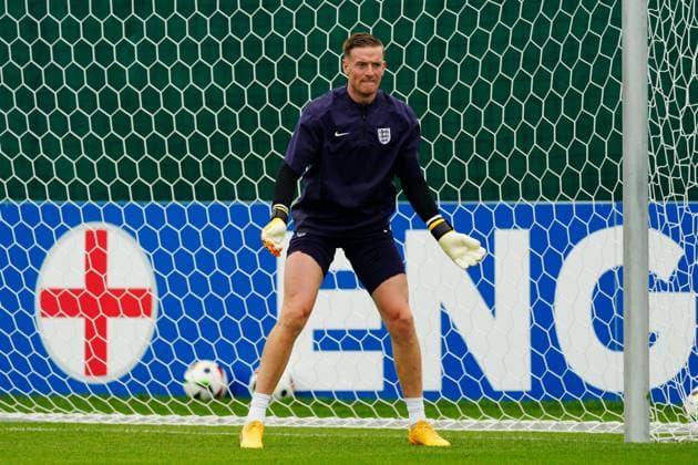 Jordan Pickford of England England Training Session, UEFA European Championship, EM, Europameisterschaft 2024, Group C, Football, Spa & Golf Resort Weimarer Land, Blankenhain, Germany, 19 Jun 2024 EDITORIAL USE ONLY No use with unauthorised audio, video, data, fixture lists, club league logos or live services. Online in-match use limited to 120 images, no video emulation. No use in betting, games or single club league player publications. Copyright: xDavexShopland Shutterstockx 14546613l