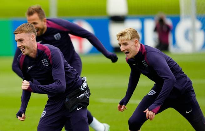 Cole Palmer and Anthony Gordon of England Denmark Training, UEFA European Championship, EM, Europameisterschaft 2024, Group C, Football, Frankfurt Arena, Frankfurt, Germany, 19 Jun 2024 EDITORIAL USE ONLY No use with unauthorised audio, video, data, fixture lists, club league logos or live services. Online in-match use limited to 120 images, no video emulation. No use in betting, games or single club league player publications. Copyright: xDavexShopland Shutterstockx 14543914h