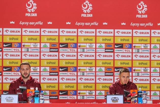 19.06.2024 HANNOVER, NIEMCY PILKA NOZNA (FOOTBALL) UEFA EURO, EM, Europameisterschaft,Fussball 2024 - CENTRUM TRENINGOWE REPREZENTACJI POLSKI - HANNOVER 96 ACADEMIE KONFERENCJA PRASOWA I TRENING REPREZENTACJI POLSKI NZ SEBSATIAN WALUKIEWICZ, PRZEMYSLAW FRANKOWSKI FOTO LUKASZ GROCHALA CYFRASPORT NEWSPIX.PL --- Newspix.pl  20240619CSLG0001
