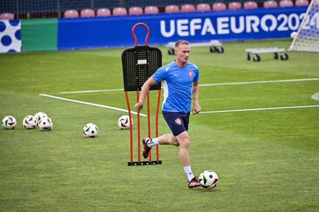 The Czech national football team prepares after the opening match of the European Championship, EM, Europameisterschaft against Portugal within the European Football Championships, in Leipzig, Germany, June 19, 2024. Petr Sevcik. (CTKxPhoto VitxSimanek) CTKPhotoP2024061904408  CTKPhotoP2024061904408