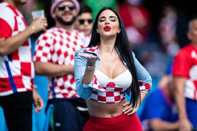UEFA EURO, EM, Europameisterschaft,Fussball 2024: Albanien - Kroatien; 19.06.2024 Kroatische Fan, Kroatien, Eine Frau auf dem Stadion. UEFA EURO 2024: Albanien - Kroatien; Volksparkstadion, Hamburg; 19.06.2024 Copyright: xBEAUTIFULxSPORTS Buriakovx