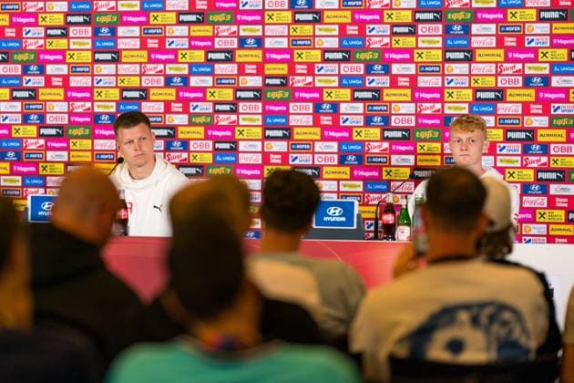 SOCCER - UEFA EURO, EM, Europameisterschaft,Fussball 2024 BERLIN,GERMANY,19.JUN.24 - SOCCER -UEFA EURO 2024, OEFB, Oesterreichischer Fussball-Bund, press conference, PK, Pressekonferenz Image shows Patrick Pentz and Nicolas Seiwald (AUT). GEPAxpictures xJohannesxFriedl