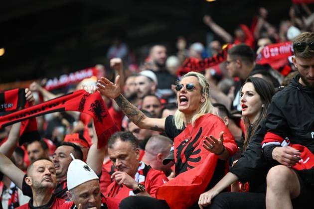 (240619) -- HAMBURG, June 19, 2024 -- Fans of Albania react before the UEFA EURO, EM, Europameisterschaft,Fussball 2024 Group B match between Croatia and Albania in Hamburg, Germany on June 19, 2024. ) (SP)GERMANY-HAMBURG-FOOTBALL-EURO 2024-CROATIA VS ALBANIA XiaoxYijiu 