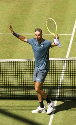 photo : Jan - Lennard STRUFF (GER) bejubelt den Sieg nach seinem 11. Matchball Tennis-Turnier Terra Wortmann Cup im Gerry Weber Sportpark (OWL-Arena) in Halle Westfalen Mi. 19.06.2024