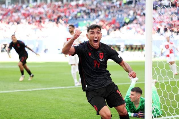 HAMBURG 19.06.2024 MECZ II RUNDA GRUPA B MISTRZOSTW EUROPY 2024: CHORWACJA - ALBANIA --- FIRST ROUND GROUP B UEFA EURO, EM, Europameisterschaft,Fussball 2024 MATCH: CROATIA - ALBANIA QAZIM LACI FOT. PIOTR KUCZA FOTOPYK NEWSPIX.PL --- Newspix.pl  240619PYK2010