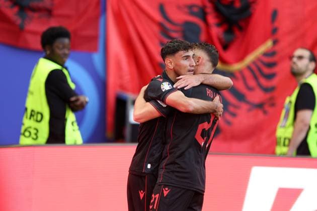 HAMBURG 19.06.2024 MECZ II RUNDA GRUPA B MISTRZOSTW EUROPY 2024: CHORWACJA - ALBANIA --- FIRST ROUND GROUP B UEFA EURO, EM, Europameisterschaft,Fussball 2024 MATCH: CROATIA - ALBANIA QAZIM LACI KRISTJAN ASLLANI FOT. PIOTR KUCZA FOTOPYK NEWSPIX.PL --- Newspix.pl  240619PYK2018