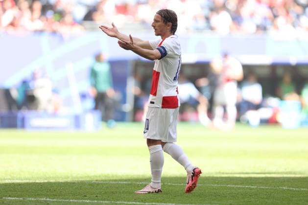 Luka Modric of Croatia Croatia v Albania, UEFA European Championship, EM, Europameisterschaft 2024, Group B, Football, Volksparkstadion, Hamburg, Germany, 19 Jun 2024 EDITORIAL USE ONLY No use with unauthorised audio, video, data, fixture lists, club league logos or live services. Online in-match use limited to 120 images, no video emulation. No use in betting, games or single club league player publications. Copyright: xPaulxCurrie Shutterstockx 14543648bq