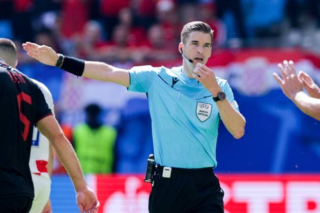 Croatia v Albania: Group B - UEFA EURO, EM, Europameisterschaft,Fussball 2024 HAMBURG, GERMANY - JUNE 19: Referee Francois Letexier during the UEFA EURO 2024 group stage match between Croatia and Albania at Volksparkstadion on June 19, 2024 in Hamburg, Germany. LukaxStanzl PIXSELL