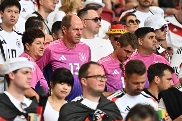 19.06.2024, xscotx, Fussball EM 2024, Deutschland - Ungarn, emspor, v.l. Klaudia und Gerhard Müller (Eltern), Simon Müller (Bruder von Thomas Mueller (Müller, Deutschland, 13) ) Stuttgart