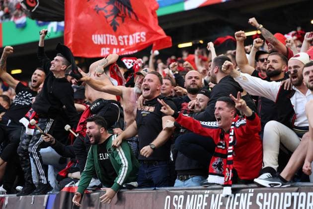 HAMBURG 19.06.2024 MECZ II RUNDA GRUPA B MISTRZOSTW EUROPY 2024: CHORWACJA - ALBANIA 2:2 --- FIRST ROUND GROUP B UEFA EURO, EM, Europameisterschaft,Fussball 2024 MATCH: CROATIA - ALBANIA 2:2 KIBICE ALBANII FOT. PIOTR KUCZA FOTOPYK NEWSPIX.PL --- Newspix.pl  240619PYK2071