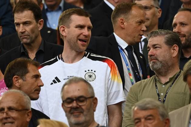 19.06.2024, xpsx, Fussball EM 2024, Deutschland - Ungarn emspor, v.l. Per Mertesacker (DFL DFB REGULATIONS PROHIBIT ANY USE OF PHOTOGRAPHS as IMAGE SEQUENCES and or QUASI-VIDEO) Stuttgart
