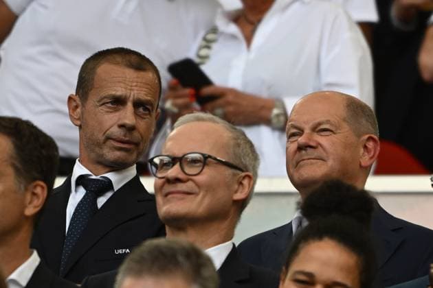 19.06.2024, xpsx, Fussball EM 2024, Deutschland - Ungarn emspor, v.l. UEFA Präsident Aleksander Äaeferin Ceferin Bundeskanzler Olaf Scholz (DFL DFB REGULATIONS PROHIBIT ANY USE OF PHOTOGRAPHS as IMAGE SEQUENCES and or QUASI-VIDEO) Stuttgart