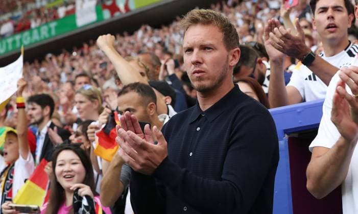 Trainer Julian Nagelsmann Aktion Oberkörper Fußball Fussball Europameisterschaft Euro 2024 EM Herren Saison 2023 2024 19.06.2024 Deutschland GER vs. Ungarn HUN in Stuttgart DFL regulations prohibit any use of photographs as image sequences and or quasi-video.