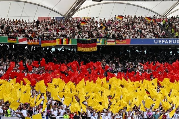 Deutscher Fanblock mit Choreografie - Fussball, Herren, Saison 2023 24, Euro 20204 Gruppe A (2. Spieltag) in Stuttgart, Deutschland - Ungarn, v. l. , 19.06. 2024, Copyright: xMatthiasxKochx