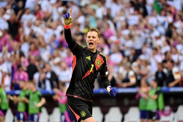 19.06.2024, xjrdrx, Fussball EM 2024, Deutschland - Ungarn emspor, v.l. Torjubel nach dem Tor zum celebrating the goal celebrate 1:0 durch Jamal Musiala (Deutsche Fussball Nationalmannschaft DFB) bei Manuel Neuer (Deutsche Fussball Nationalmannschaft DFB) (DFL DFB REGULATIONS PROHIBIT ANY USE OF PHOTOGRAPHS as IMAGE SEQUENCES and or QUASI-VIDEO) Stuttgart
