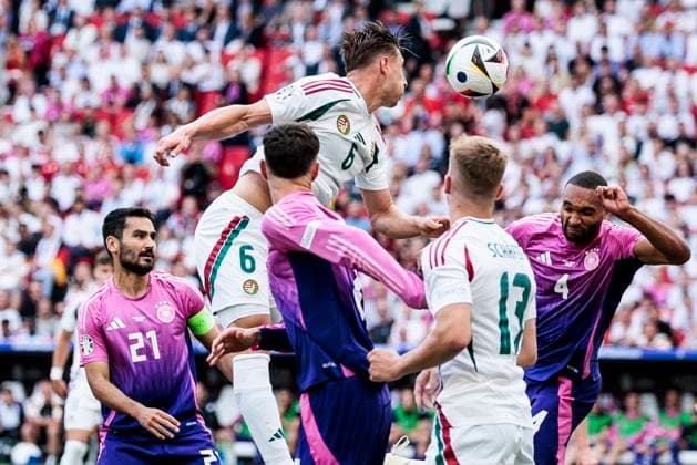 UEFA EURO 2024: Deutschland - Ungarn; 19.06.2024 Willi Orban (Ungarn, 6) per Kopf. UEFA EURO 2024: Deutschland - Ungarn; Stuttgart Arena, Stuttgart am 19.06.2024 Copyright: xBEAUTIFULxSPORTS Wunderlx