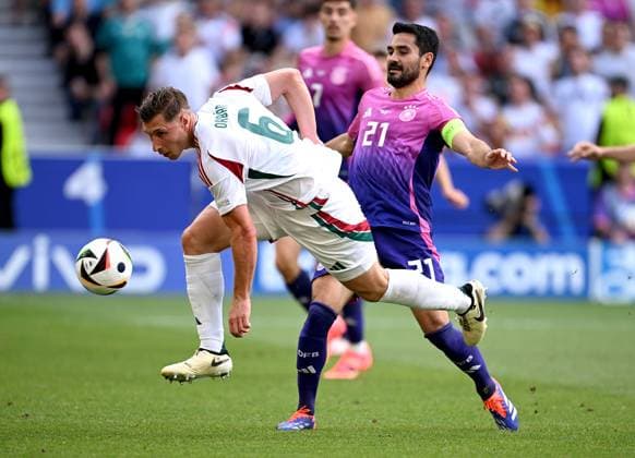 Fussball Euro 2024 Gruppe A 19.06.2024 Deutschland - Ungarn Willi Orban (li, Ungarn) gegen Ilkay Guendogan (re, Deutschland)