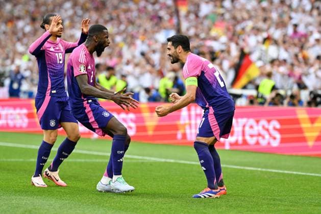 EM 2024: Deutschland - Ungarn am 19.06.2024 in der MHPArena in Stuttgart Ilkay Gündogan Guendogan (Deutschland) jubelt nach seinem Tor zum 2:0 mit Antonio Rüdiger Ruediger (Deutschland)