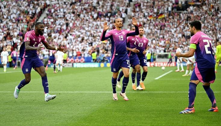 Fussball Euro 2024 Gruppe A 19.06.2024 Deutschland - Ungarn Deutschland Jubel nach dem Tor zum 2-0, Antonio Ruediger, Leroy Sane und Torschuetze Ilkay Guendogan (v. li.)