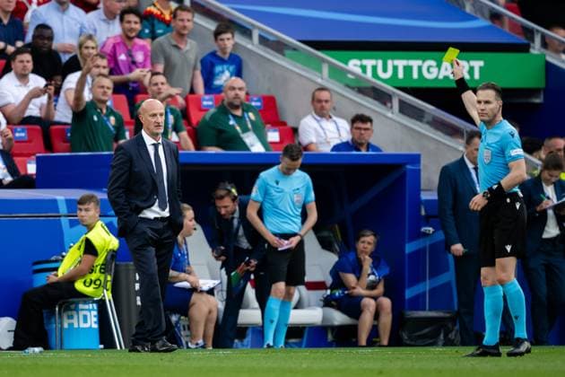 240619 Head coach Marco Rossi of Hungary receives a yellow card during the UEFA EURO, EM, Europameisterschaft,Fussball 2024 Football Championship match between Germany and Hungary on June 19, 2024 in Stuttgart. Photo: Jesper Zerman BILDBYRAN kod JZ JZ0542 fotboll football soccer fotball fotbolls-em europamästerskap em uefa euro uefa european football championship euro 2024 tyskland germany hungary bbeng Copyright: JESPERxZERMAN BB240619JZ142
