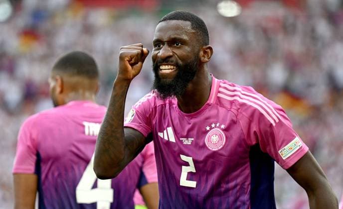 Bilder des Jahres 2024, Sport 06 Juni Sport Bilder des Tages Fussball Euro 2024 Gruppe A 19.06.2024 Deutschland - Ungarn Jubel nach dem Tor zum 2-0, Antonio Ruediger (Deutschland) *** Football Euro 2024 Group A 19 06 2024 Germany Hungary Cheering after the goal for 2 0, Antonio Ruediger Germany