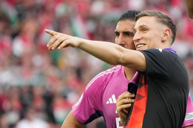 Nico Schlotterbeck (Deutschland Germany, 15) mit Emre Can (Deutschland Germany, 25) - Stuttgart 19.06.2024: Deutschland vs. Ungarn, EURO2024, Gruppe A, M14, EM-Arena Stuttgart