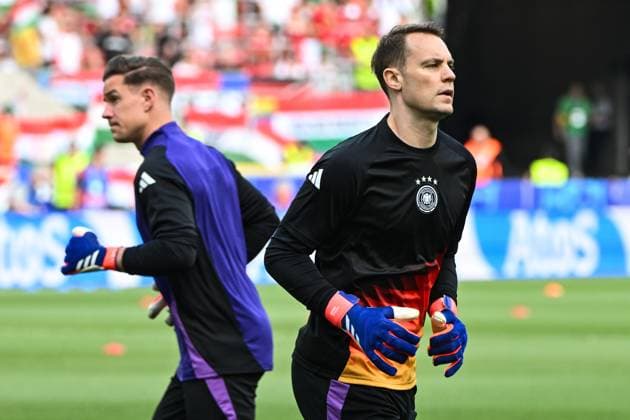 Torwart Manuel Neuer (Deutschland,1) und Torwart Marc-Andre ter Stegen (Deutschland,22) - Fussball, Herren, Saison 2023 24, Euro 20204 Gruppe A (2. Spieltag) in Stuttgart, Deutschland - Ungarn, v. l. , 19.06. 2024, Copyright: xMatthiasxKochx
