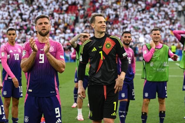 Torwart Manuel Neuer (Deutschland,1) und Niclas Fuellkrug Füllkrug (Deutschland,9) - Fussball, Herren, Saison 2023 24, Euro 20204 Gruppe A (2. Spieltag) in Stuttgart, Deutschland - Ungarn, v. l. , 19.06. 2024, Copyright: xMatthiasxKochx