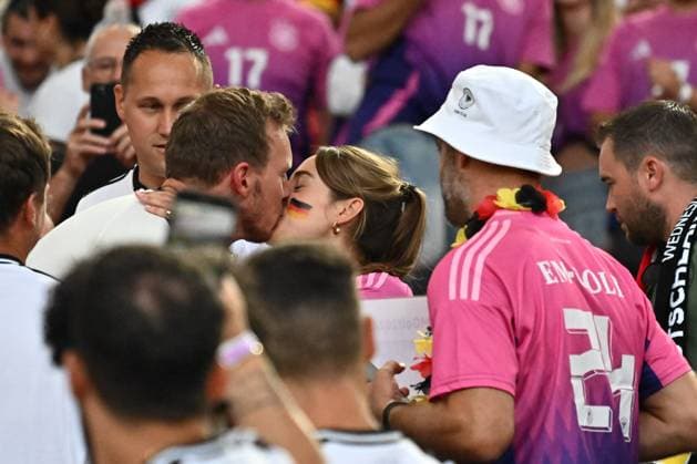 19.06.2024, xscotx, Fussball EM 2024, Deutschland - Ungarn, emspor, v.l. Julian Nagelsmann (Deutschland, Trainer) und Lena Wurzenberger Stuttgart