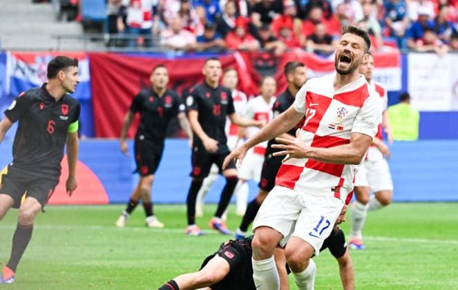 Hamburg, Germany, 190624. Volksparkstadion. UEFA EURO, EM, Europameisterschaft,Fussball 2024. Croatia - Albania, match of the second round of the European Championship, EM, Europameisterschaft group B. In the photo: Bruno Petkovic. Photo: Ante Cizmic CROPIX Hamburg Germany Copyright: xxAntexCizmicx hrvatska_albanija338-190624