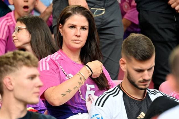 19.06.2024, xjrdrx, Fussball EM 2024, Deutschland - Ungarn emspor, v.l. Lina Kimmich, Ehefrau Frau von Joshua Kimmich (Deutsche Fussball Nationalmannschaft DFB) (DFL DFB REGULATIONS PROHIBIT ANY USE OF PHOTOGRAPHS as IMAGE SEQUENCES and or QUASI-VIDEO) Stuttgart