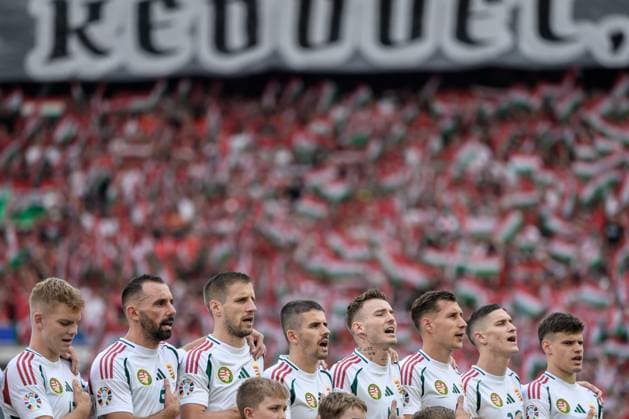 240619 Players of Hungary during the national anthem ahead of the UEFA EURO, EM, Europameisterschaft,Fussball 2024 Football Championship match between Germany and Hungary on June 19, 2024 in Stuttgart. Photo: Jesper Zerman BILDBYRAN kod JZ JZ0542 fotboll football soccer fotball fotbolls-em europamästerskap em uefa euro uefa european football championship euro 2024 tyskland germany hungary bbeng Copyright: JESPERxZERMAN BB240619JZ196