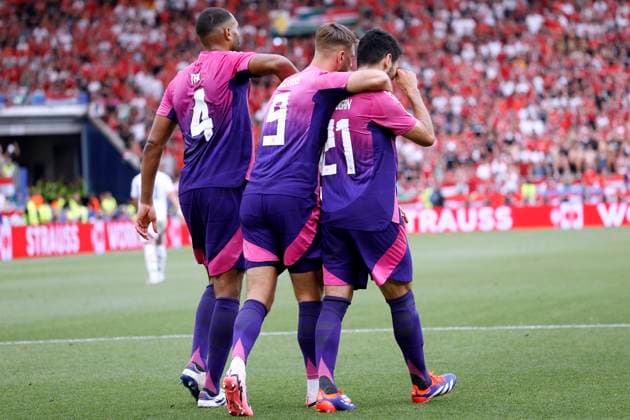 Sport Bilder des Tages GUENDOGAN Ilkay Kapitaen Team Deutschland jubelt nach seinem Tor zum 2 : 0 Endstand mit FUELLKRUG und TAH UEFA Fussball Europameisterschaften 2024 in Deutschland Spiel Deutschland - Ungarn 2 : 0 am 19.06. 2024 in Stuttgart DFL REGULATIONS PROHIBIT ANY USE OF PHOTOGRAPHS as IMAGE SEQUENCES and or QUASI-VIDEO Copyright: xLacixPerenyix