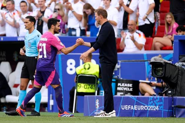 NAGELSMANN Julian Trainer Team Deutschland bei der Auswechslung von Kapitaen GUENDOGAN Ilkay UEFA Fussball Europameisterschaften 2024 in Deutschland Spiel Deutschland - Ungarn 2 : 0 am 19.06. 2024 in Stuttgart DFL REGULATIONS PROHIBIT ANY USE OF PHOTOGRAPHS as IMAGE SEQUENCES and or QUASI-VIDEO Copyright: xLacixPerenyix