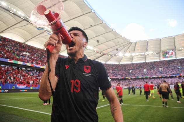 UEFA EURO, EM, Europameisterschaft,Fussball 2024: Croatia Vs Albania in Germany - 19 Jun 2024 Mirlind Daku of Albania shouts slogans after the UEFA Euro 2024 group stage match between Croatia and Albania at Volksparkstadion. Final score; Croatia 2:2 Albania. Hamburg Germany Copyright: xSergeixMikhailichenkox xSOPAxImagesx Mikhailichenko_Cro-Alb50