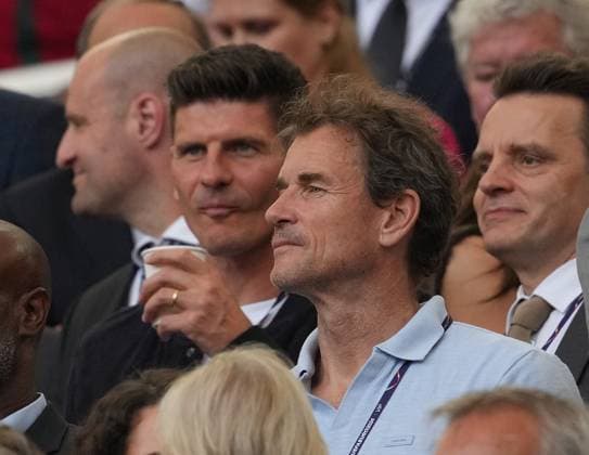 GER, EM UEFA 2024, Group A, Germany vs Hungary 19.06.2024, Stuttgart Arena, Stuttgart, GER, EM UEFA 2024, Group A, Germany vs Hungary, im Bild Mario Gomez, Jens Lehmann