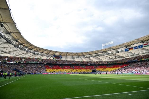 Fanchoreografie der deutschen Fans vor dem Spiel 19.06.2024, Fussball Europameisterschaft 2024, Vorrunde, 2. Spieltag Deutschland - Ungarn 2:0 Stuttgart MHP Arena Baden-Württemberg Deutschland