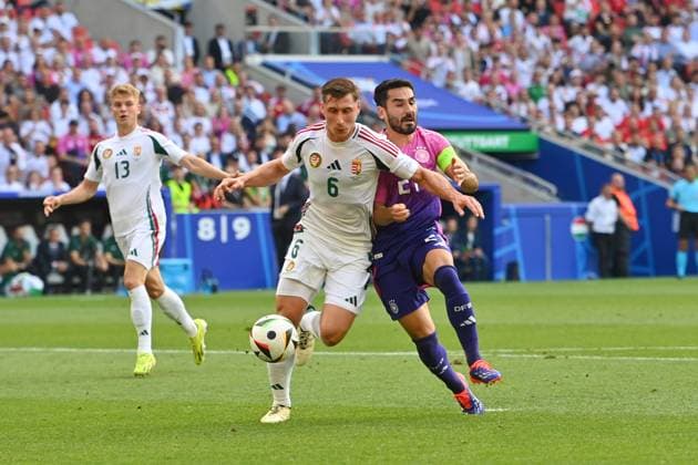 Strittige Szene vor dem Tor zum 1-0, Ilkay Guendogan (GER), Aktion,Zweikampf gegen Willi ORBAN (HUN). Gruppenphase Gruppe A Deutschland (GER) - Ungarn (HUN) 2-0 am 19.06.2024, Stuttgart Arena. Fussball UEFA EURO, EM, Europameisterschaft,Fussball 2024 GERMANY vom 14.06.2024 - 14.07.2024.
