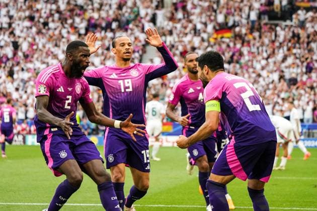 celebrate the goal, Torjubel zum 2:0 Ilkay Gündogan (Deutschland Germany, 21) mit Antonio Rüdiger (Deutschland Germany, 02), Leroy Sane (Deutschland Germany, 19) - Stuttgart 19.06.2024: Deutschland vs. Ungarn, EURO2024, Gruppe A, M14, EM-Arena Stuttgart