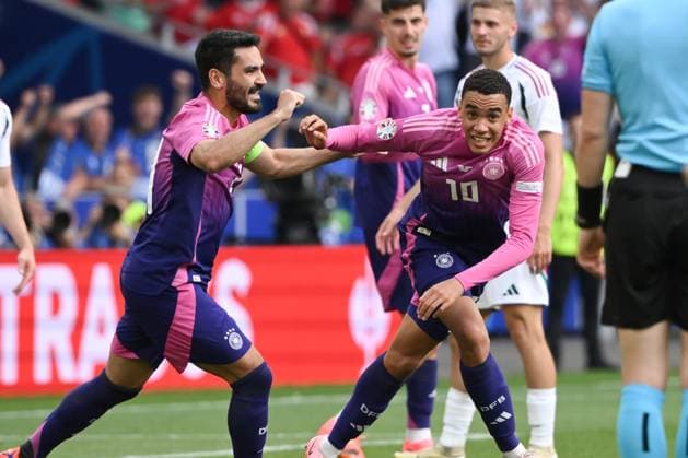 Jubel 1:0 Jamal Musiala (Deutschland), Ilkay Gündogan (Deutschland), v.re. 19.06.2024, Fussball Europameisterschaft 2024, Vorrunde, 2. Spieltag Deutschland - Ungarn 2:0 Stuttgart MHP Arena Baden-Württemberg Deutschland