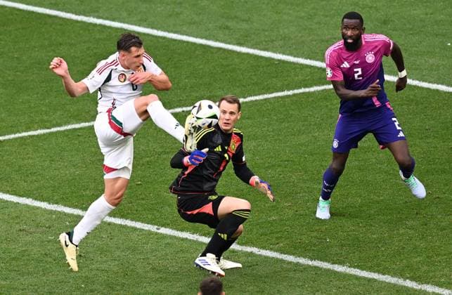19.06.2024, xjhx, Fussball EM 2024, Deutschland - Ungarn emspor, v.l. Willi Orban (Ungarn), Manuel Neuer (Deutsche Fussball Nationalmannschaft DFB), Antonio Rüdiger (Deutsche Fussball Nationalmannschaft DFB), (UEFA REGULATIONS PROHIBIT ANY USE OF PHOTOGRAPHS as IMAGE SEQUENCES and or QUASI-VIDEO) Stuttgart