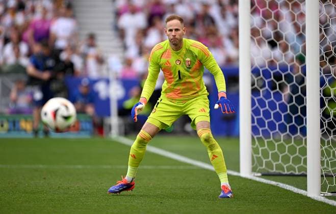 Fussball Euro 2024 Gruppe A 19.06.2024 Deutschland - Ungarn Torwart Peter Gulacsi (Ungarn) *** Soccer Euro 2024 Group A 19 06 2024 Germany Hungary Goalkeeper Peter Gulacsi Hungary