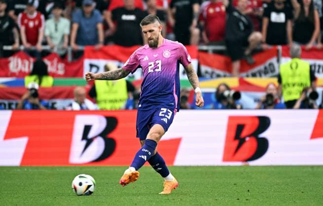 Fussball, Europameisterschaft, EURO 2024, Gruppe A, MHP-Arena Stuttgart: Deutschland - Ungarn 2:0; Robert Andrich (GER). Aktion, Einzelbild.