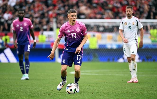 Fussball, Europameisterschaft, EURO 2024, Gruppe A, MHP-Arena Stuttgart: Deutschland - Ungarn 2:0; Florian Wirtz (GER). Aktion, Einzelbild.