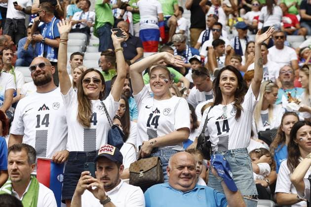 MUNCHEN, 20-06-2024, Allianz Arena. European Football Championship Euro2024, Group stage match no.18 between Slovenia and Serbia. Slovekian fans. Slovenia - Serbia (Euro2024)  x25540415x Copyright: