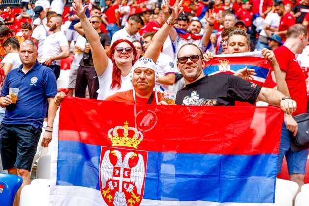 MUNCHEN, 20-06-2024, Allianz Arena. European Football Championship Euro2024, Group stage match no.18 between Slovenia and Serbia, fans of Serbia Slovenia - Serbia (Euro2024)  x25540470x Copyright: